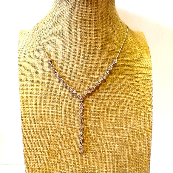 Avon Necklace Lariat style silver tone with clear rhinestones - Picture 5 of 11